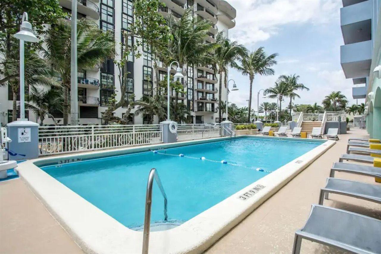 Solara Surfside Hotel Luaran gambar