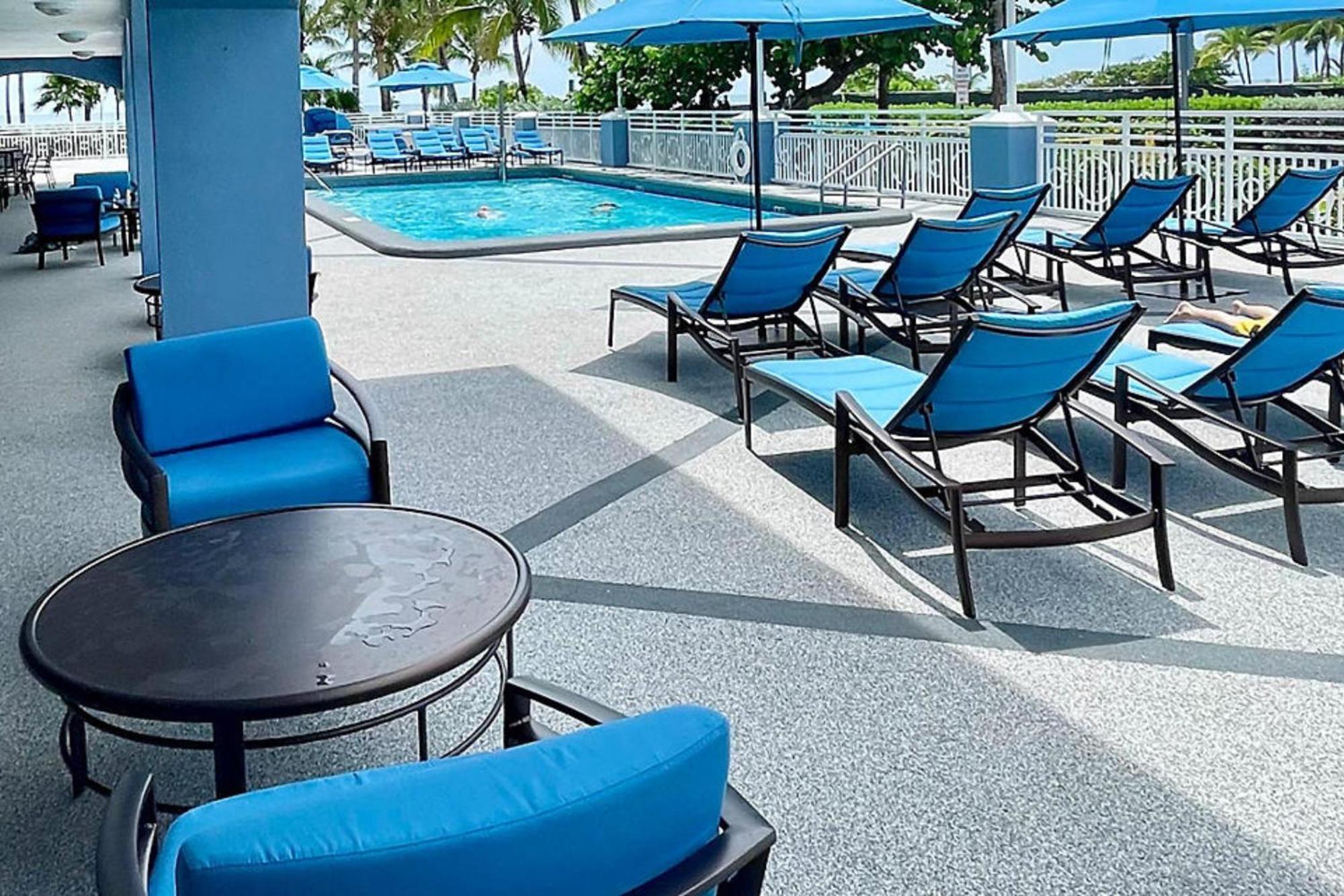 Solara Surfside Hotel Luaran gambar